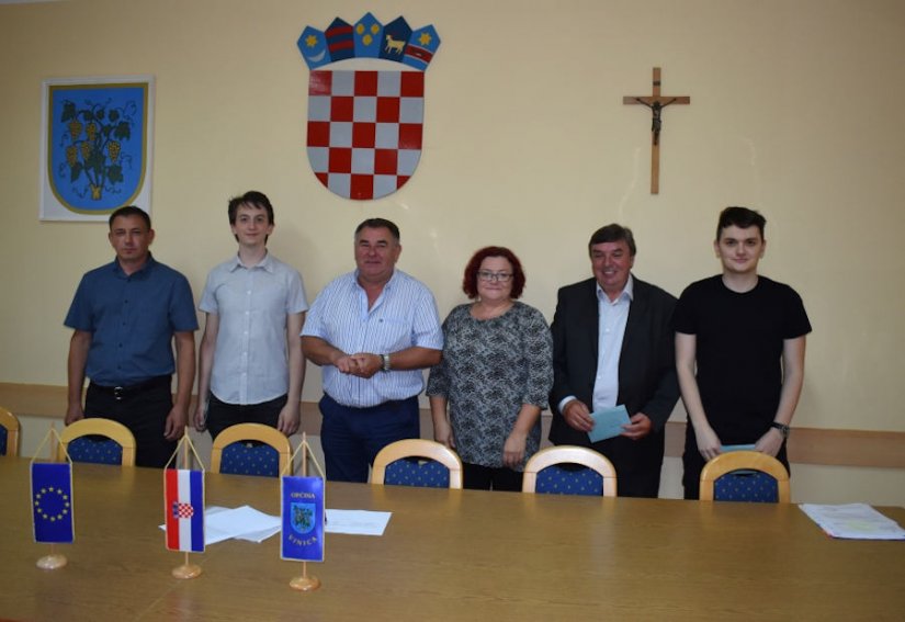 FOTO: Najuspješnijim studentima općine Vinica uručene prigodne nagrade
