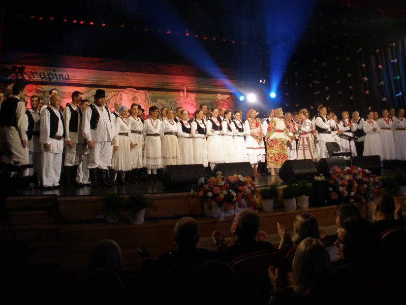 Nemjerljiv doprinos varaždinskih glazbenika na jubilarnom 55. Festivalu kajkavskih popevki u Krapini