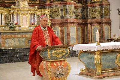 Biskup u miru Josip Mrzljak obilježio 51. obljetnicu svoje mlade mise