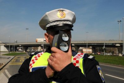 STOP, POLICIJA I ovog vikenda pojačani nadzor prometa na cestama