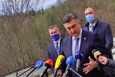 Plenković: HDZ nema dugova, kredita i pozajmica i odgovaram 100 posto dok sam na čelu stranke