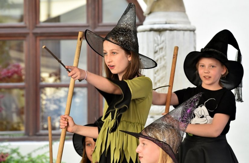 FOTO U atriju Županijske palače "&scaron;preha" se naveliko, glavni krivac - 17. Theaterspile!