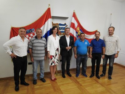 Župan Stričak s predstavnicima nacionalnih manjina o planovima i budućoj suradnji
