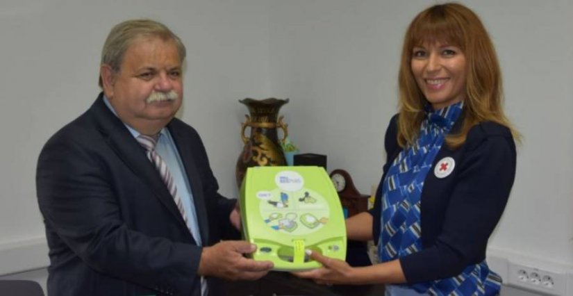 Općini Cestica doniran defibrilator za sigurnost svih mještana