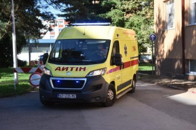 U prometnoj nesreći u Brezničkom Humu ozlijeđen 15-godišnjak