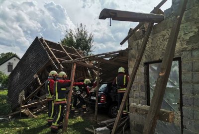 FOTO Nevrijeme u Varaždinskoj županiji -  srušena stabla i oštećeni objekti