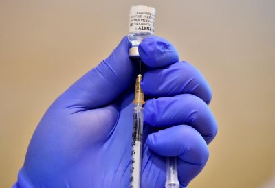 Cijepljenje, dokazano, ne štiti potpuno od zaraze korona virusom – treba li se onda cijepiti?