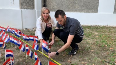 Mladež HDZ-a odala počast poginulim braniteljima i obilježila 30. obljetnicu oslobođenja grada Varaždina i Dan branitelja
