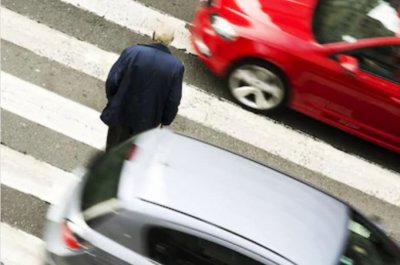 PU varaždinska: Pješaci i biciklisti – oprez, budite vidljivi u prometu!