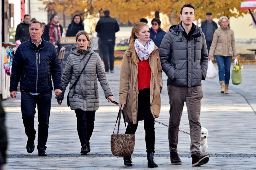 FOTO Unatoč prohladnom jutri brojni građani obavljali svoje uobičajne subotnje aktivnosti