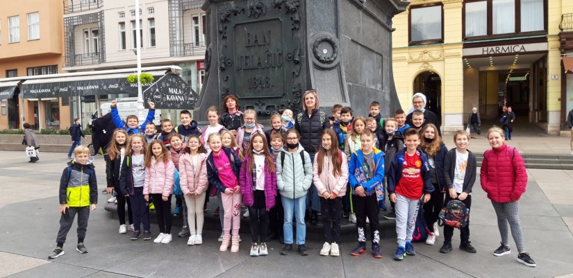 Toplički učenici na terenskoj nastavi upoznali glavni grad i županijsko sredi&scaron;te