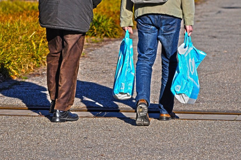 S prvim danom nove godine na snazi zabrana stavljanja na tržište laganih plastičnih vrećica za nošenje