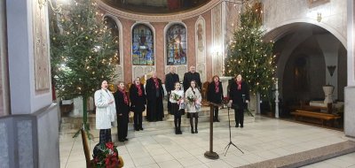 FOTO Vokalna skupina Acapella oduševila tradicionalnim božićnim koncertom