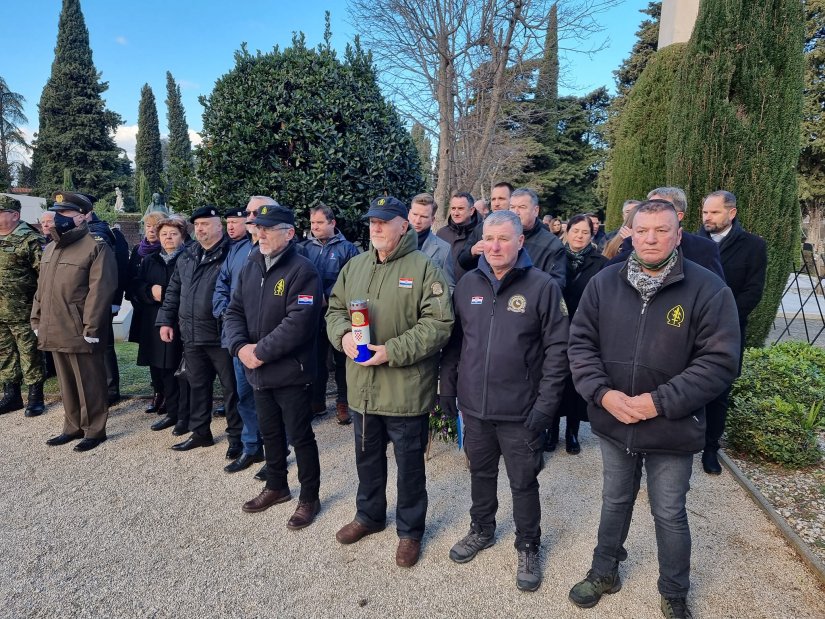 FOTO Pripadnici "Roda" obilježili 29. obljetnicu akcije "Maslenica" kojom je oslobođeno zadarsko zaleđe