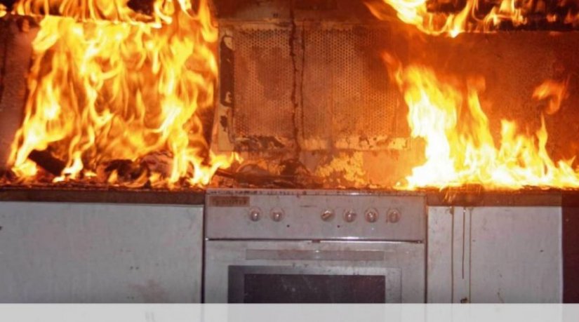Hranu ostavila kuhati na štednjaku, pa zaspala: 73-godišnjakinji izgorio dio kuhinje