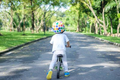 U Donjem Vratnu ozlijeđen petogodišnji dječak, biciklom naletio na auto