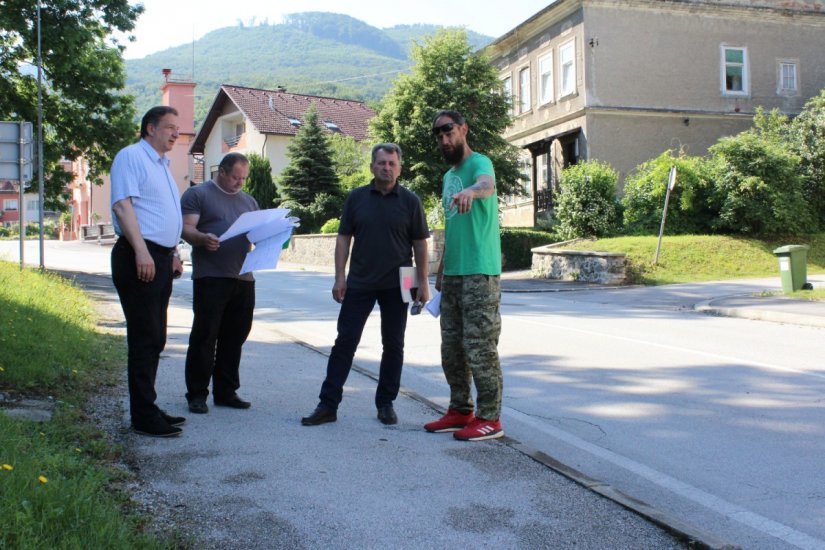 Rekonstrukcijom nogostupa u Ulici Hrvatskih pavlina nastavlja se uređenje centra Lepoglave