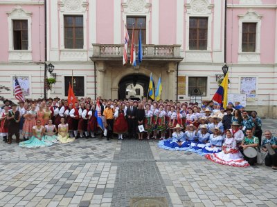 Župan Anđelko Stričak priredio prijem za sudionike međunarodnog folklornog festivala COFA
