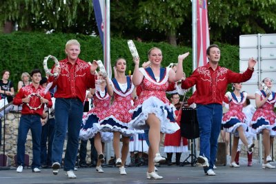 FOTO Pjesme i ples iz Kolumbije, SAD-a, Švicarske, Ukrajine i Hrvatske oduševili Topličance