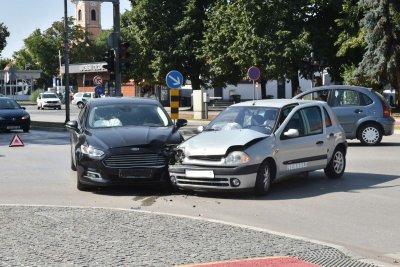 FOTO Prometna nesreća na Kapucinskom trgu u Varaždinu