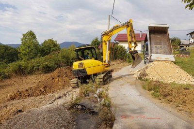 Radovi na sanaciji klizišta u Osečkoj u punom jeku