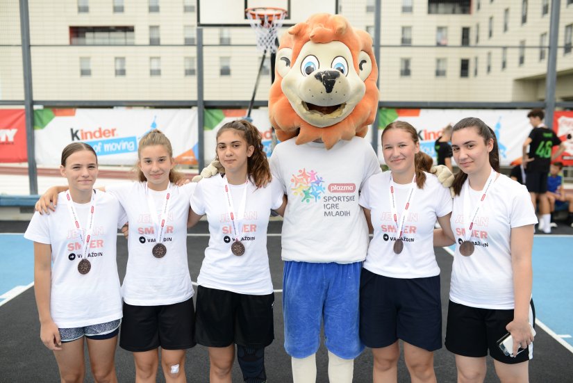 Varaždinski sastav osvojio brončanu medalju na državnoj završnici Kinder turnira u košarci