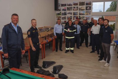 FOTO Grad Ivanec vatrogascima predao opremu vrijednu 270.000 kuna