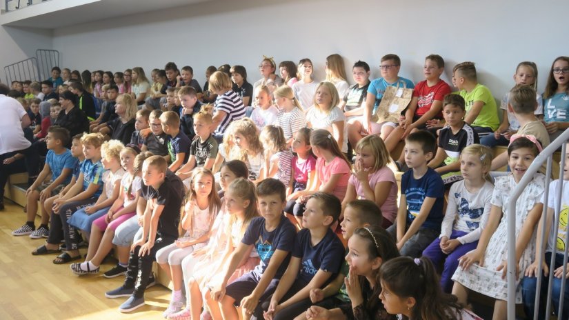 Povodom prvog dana škole župan Posavec poželio učenicima sretnu i uspješnu školsku godinu