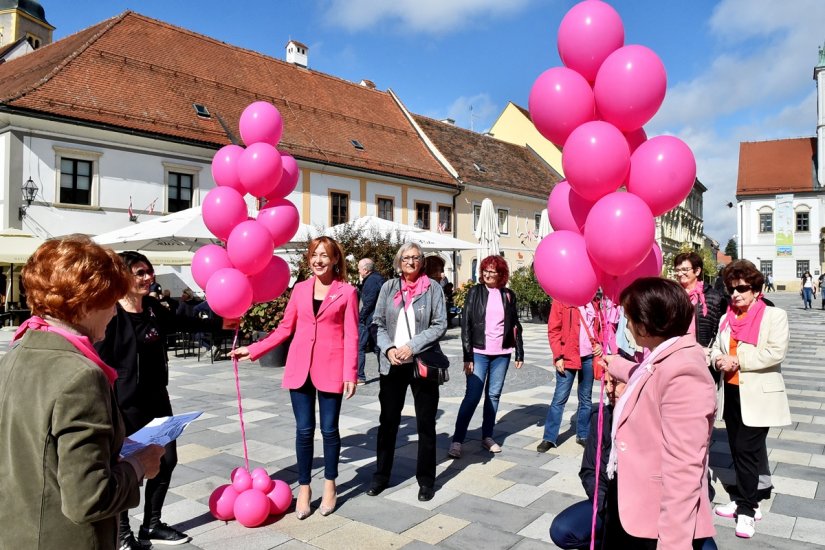 FOTO Dan ružičaste vrpce - žene mislite na sebe i vodite brigu o svojem zdravlju