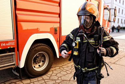 Izbio požar u garaži u Selniku, vatru ugasili vatrogasci Varaždina, Maruševca i D. Ladanja