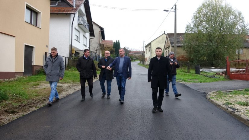 FOTO U naselju Kaštelanec ŽUC obnovio Vinogradsku ulicu, diljem županije u ceste uloženo 18 milijuna kuna