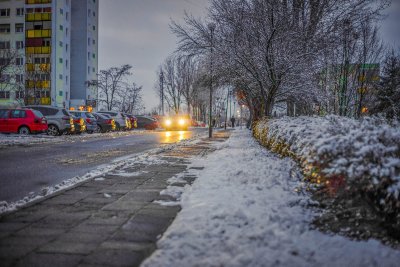 Lepoglava: Mokar i težak snijeg otežava čišćenje nogostupa, građani pozvani na oprez u prometu