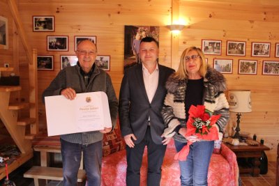Načelnik Rajko Solar povodom Valentinova darovao jubilarne bračne parove