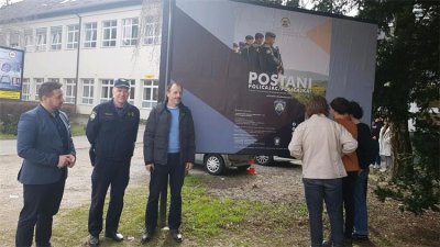 Kampanju MUP-a &quot;Postani policajac/policajka!&quot; podržala je i Elektrostrojarska škola Varaždin