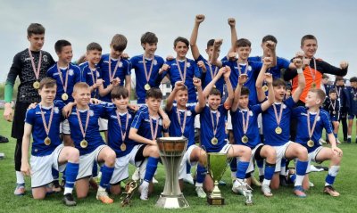 Mladi nogometaši Varaždina pobjednici 19. memorijala Vukovarskih branitelja 2023.