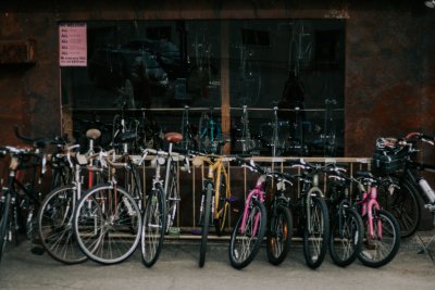 Dvojica mladića u Varaždinu krala bicikle, a treći (19) i bicikle, suhomesnate proizvode, novac...