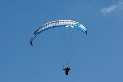 Na Ravnoj Gori kod Cvetlina došlo do pada paraglidera u blzini uzletne staze, u tijeku akcija spašavanja
