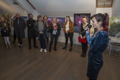 IVANEC Otvorena izložba &quot;Put kroz vjekove&quot; mlade umjetnice Monike Bičkei Friščić