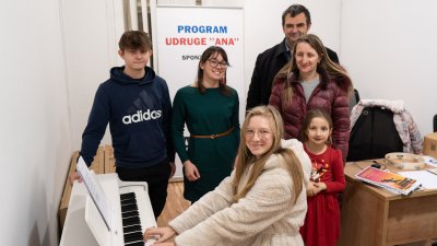 Udruzi Ana doniran je klavir koji će djeci s posebnim potrebama omogućiti razvoj kroz zabavu