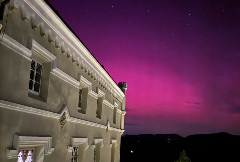 U Noći tvrđava iznad Trakošćana - aurora borealis!