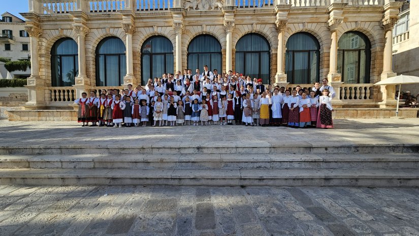 FOTO Najmlađi članovi Centra tradicijske kulture Varaždin gostovali na Hvaru