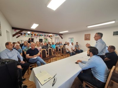 GRAD IVANEC Gradonačelnik M. Batinić na zboru građana Jerovca Gornjeg i Donjeg, građanima stiže anketa