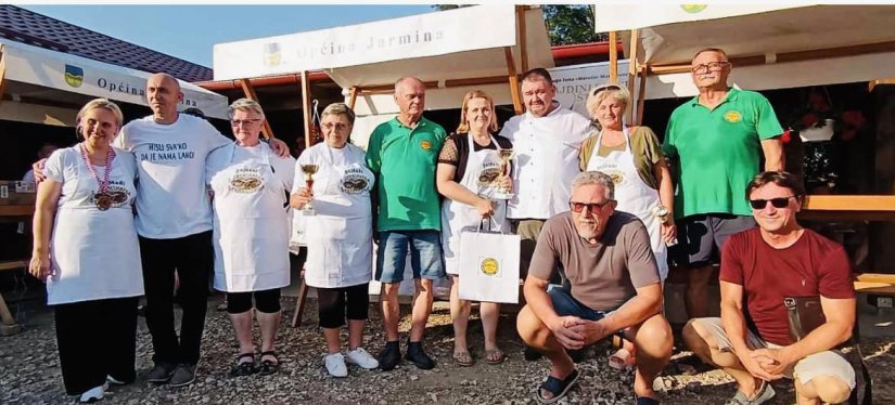 Udruzi žena Maruša srebro za hajdine sirne štrukle