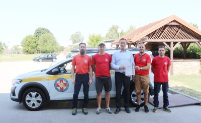 FOTO Grad Varaždin sufinancirao nabavu novog vozila za varaždinski HGSS