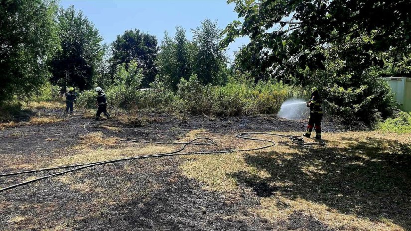 FOTO Vatrogasci JVP Varaždin u razmaku od nekoliko sati gasili dva požara na otvorenom