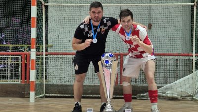 Hrvatska futsal reprezentacija osoba s dijabetesom, s izbornikom Nevenom Furjanom iz Velikog Lovrečana, osvojila Europsko prvenstvo