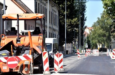 FOTO Počelo asfaltiranje jedne od najprometnijih ulica u Varaždinu