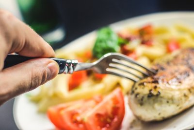 Tradicionalnu kuhinju i restorane štite &quot;šnicl bonusom&quot; od 10.000 eura