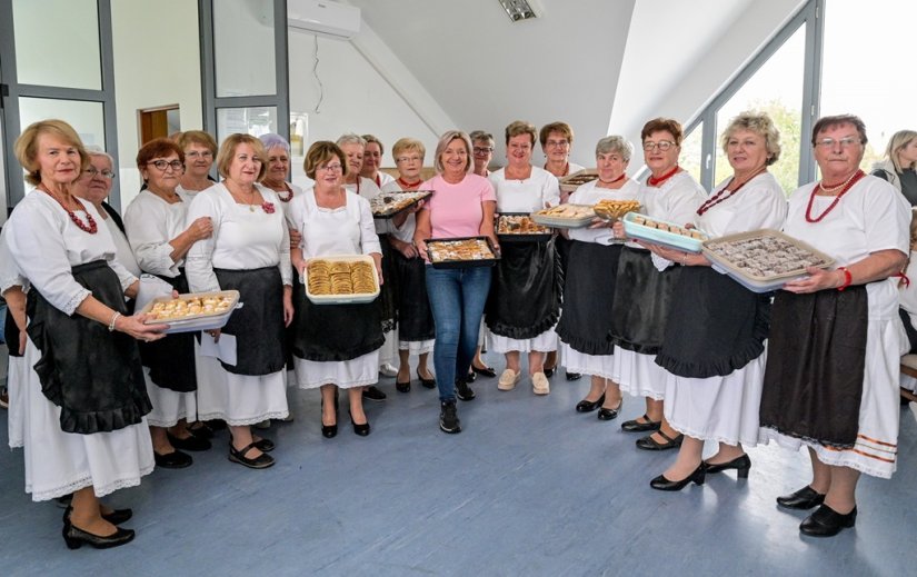 Posjetitelji u Trnovcu Bartolovečkom kušali tradicionalna jela, razgledali starine i okušali se u klepanju kose i košnji