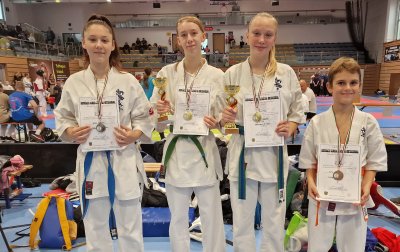 Karate klubu AIK iz Varaždinskih Toplica četiri medalje u Slovačkoj